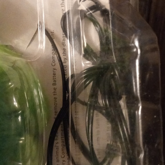 RARE 2004 Vintage PLUSH FROG FM RADIO, HEADPHONES & CLIP T.D.E. RADIO PET - Picture 10 of 11